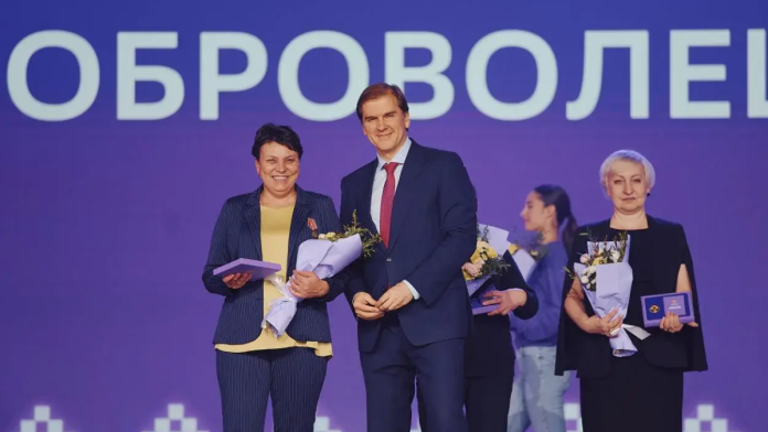 image-11-12-25-04-03-1