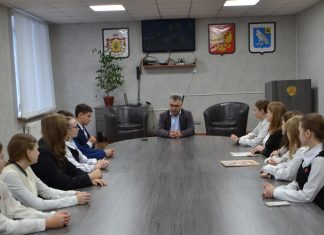 В День Конституции школьникам Сапожковского района вручили паспорта