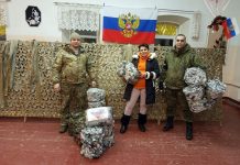 Сапожковцы отдали военнослужащим, которые проездом остановились в поселке 10 масксетей