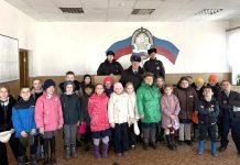 Юные сапожковцы зашли в гости к полицейским