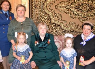 В Сапожке с наступающим днем Победы поздравили бывшую узницу концлагеря Галину Миронову
