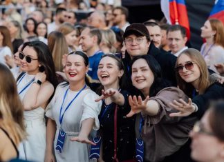 Губернатор Павел Малков поздравил рязанцев с Днем молодежи