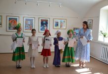 В Сапожке открылась выставка детского творчества «Здравствуй, лето!»